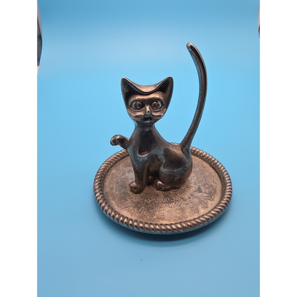 Vintage Silver Plated Cat Ring Holder 3.5" Round Jewelry Dish Figurine Stand